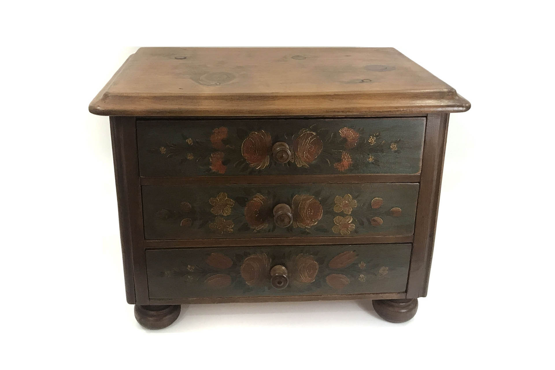 cabinet7-2c.jpg