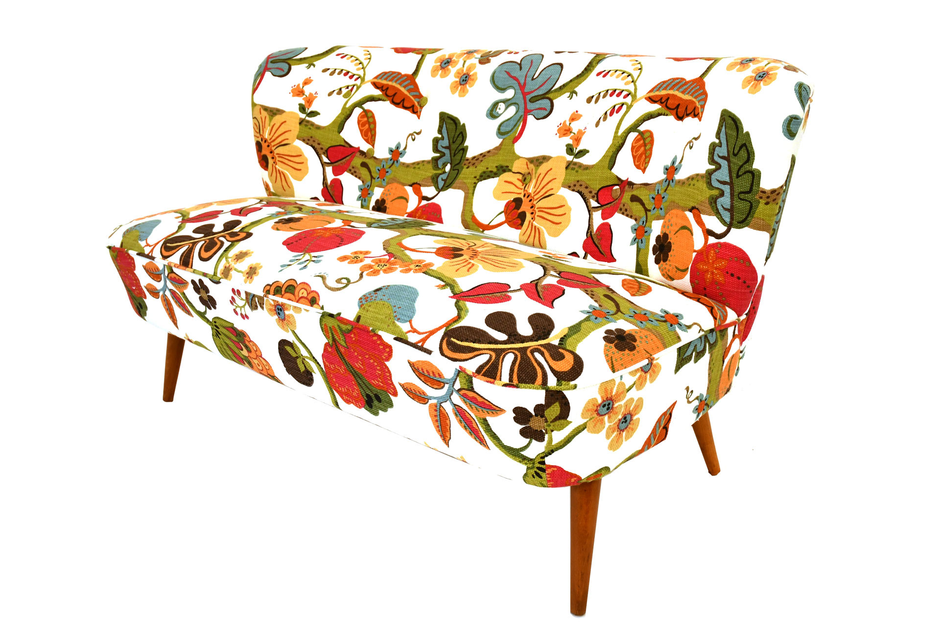 couch-240a.jpg