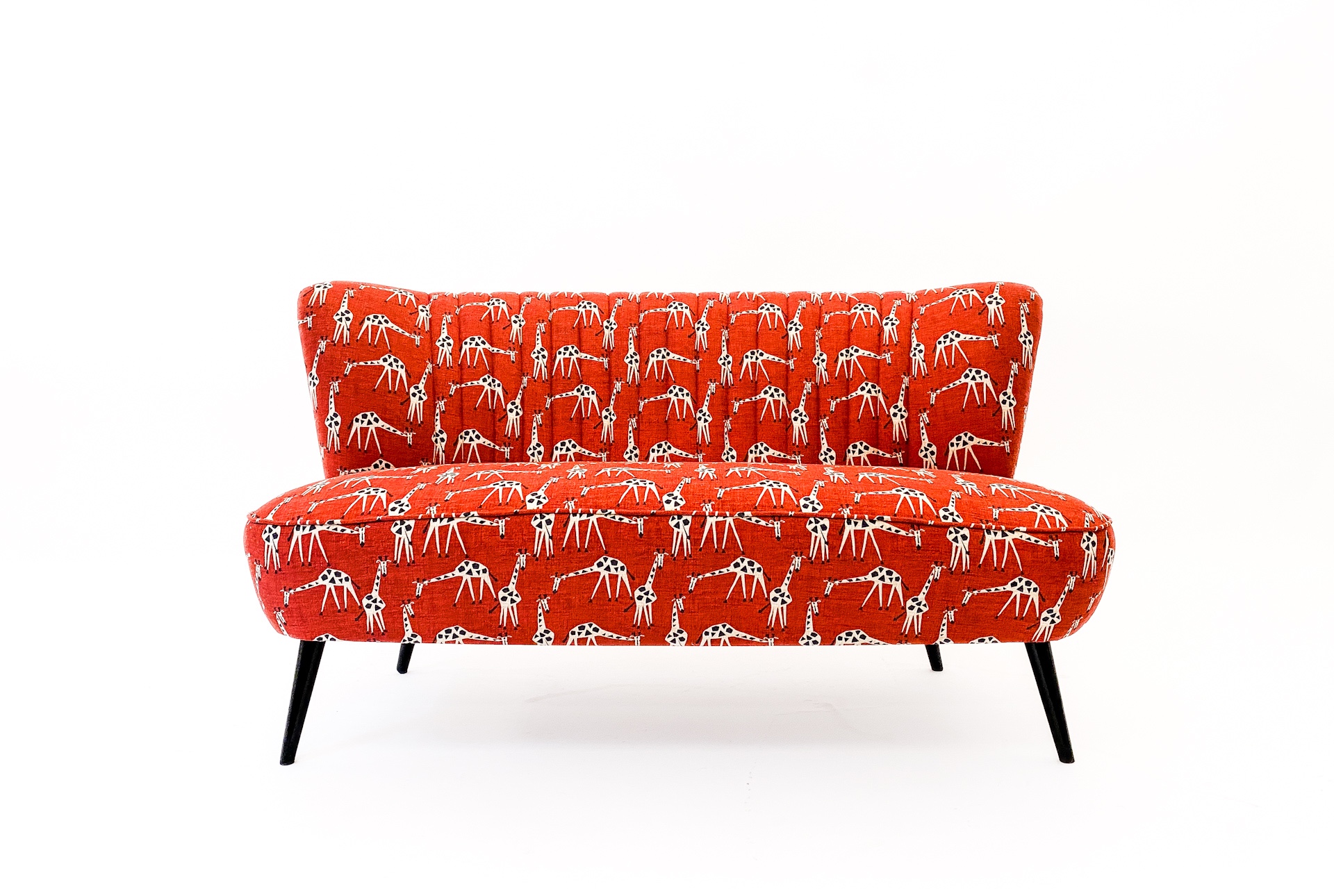 giraffe-sofa1.jpg