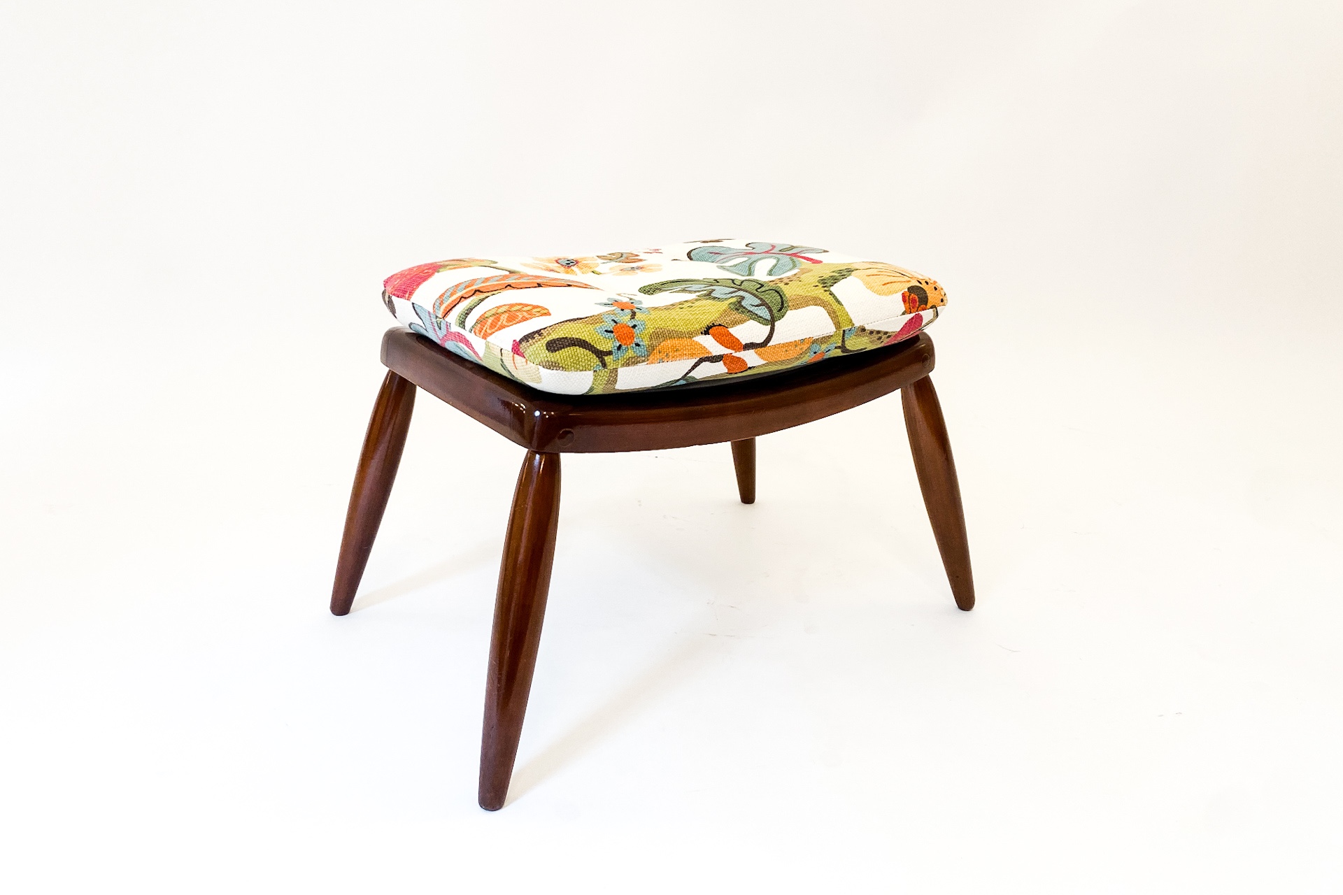hocker-austria-1.jpg