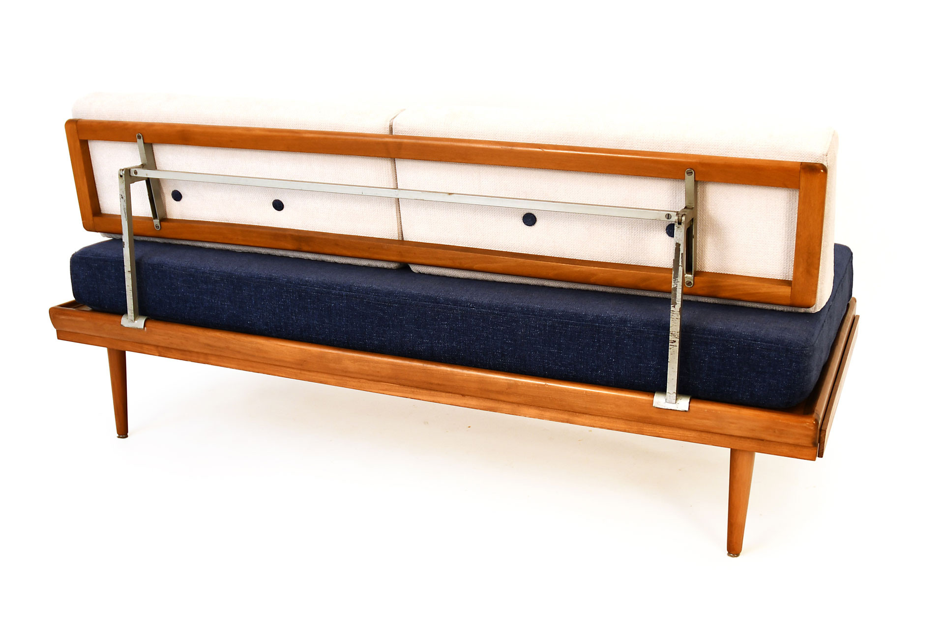 knoll1f.jpg