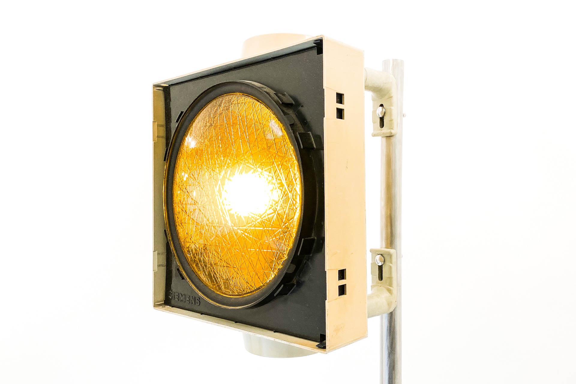 stehlampe-gelb1.jpg
