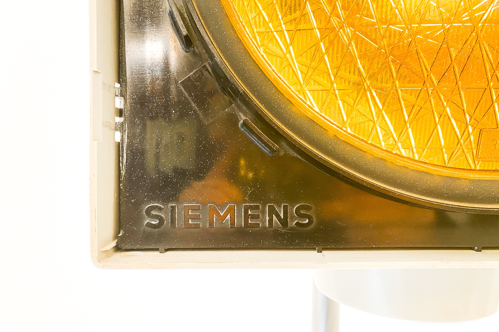 stehlampe-gelb3.jpg