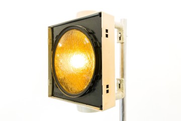 stehlampe-gelb1.jpg